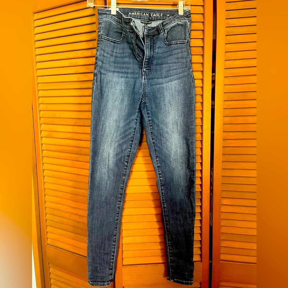 American Eagle next level stretch skinny jeggings, dark wash, size 2.